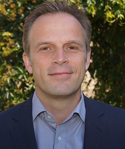 Thomas Greifeneder Thomas Greifeneder